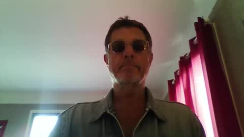 jerflor online show from March 3, 11:38 am