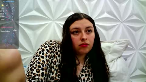 Snapshot of jerryandjessicaa chatting on November 11, 3:17 am Jess y Jerry online show from November 11, 3:17 am