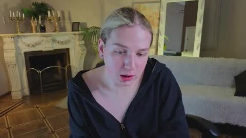 Snapshot of jes_solar chatting on September 12, 11:32 am jes_solar online show from September 12, 11:32 am