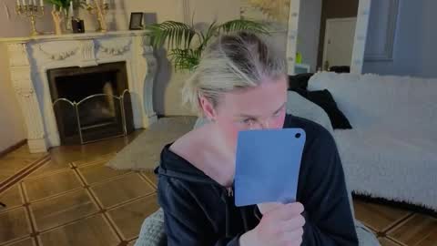 Snapshot of jes_solar chatting on September 15, 2:17 pm jes_solar online show from September 15, 2:17 pm