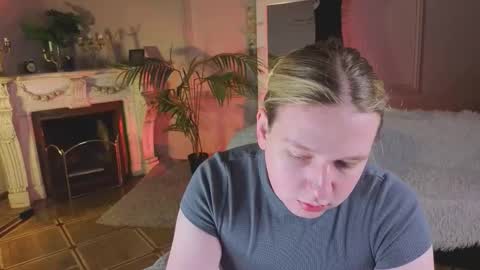 Snapshot of jes_solar chatting on October 26, 9:31 pm jes_solar online show from October 26, 9:31 pm