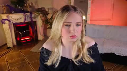 Snapshot of jes_solar chatting on October 29, 10:22 pm jes_solar online show from October 29, 10:22 pm