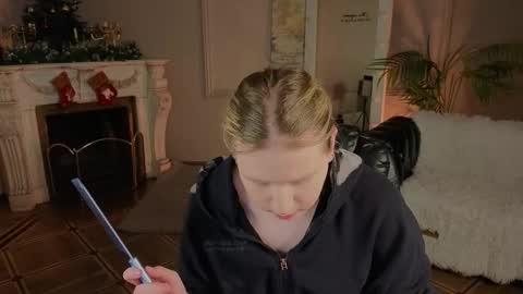 Snapshot of jes_solar chatting on December 21, 9:44 pm jes_solar online show from December 21, 9:44 pm