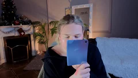 Snapshot of jes_solar chatting on January 10, 10:03 pm jes_solar online show from January 10, 10:03 pm