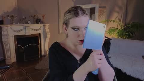 Snapshot of jes_solar chatting on February 7, 10:24 pm jes_solar online show from February 7, 10:24 pm