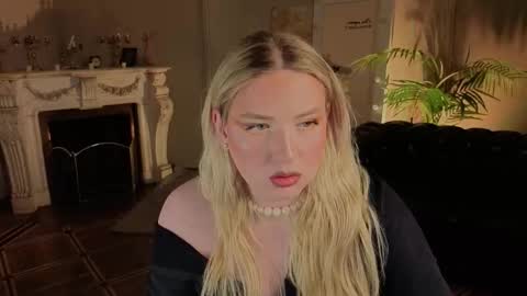 Snapshot of jes_solar chatting on February 11, 9:09 pm jes_solar online show from February 11, 9:09 pm