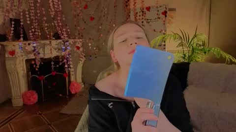 Snapshot of jes_solar chatting on February 17, 10:05 pm jes_solar online show from February 17, 10:05 pm