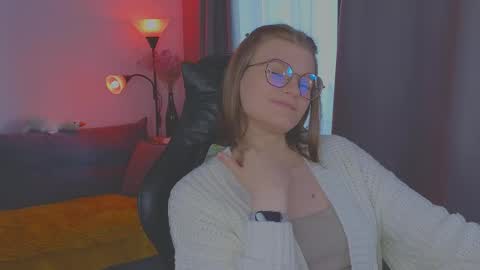  JessieVibes online show from April 6, 1:56 pm