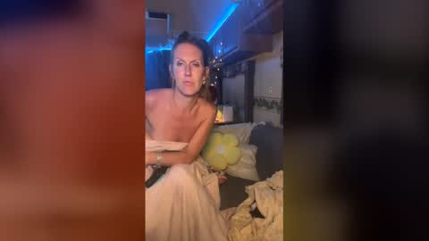 Jessica online show from March 28, 6:24 am