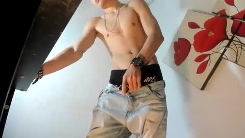 jesshot_bigcock online show from May 23, 6:34 pm