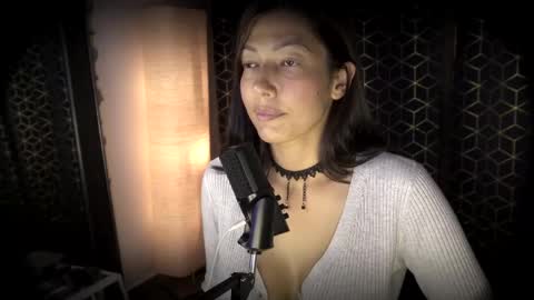 Jessica Gomez online show from April 21, 2:51 am