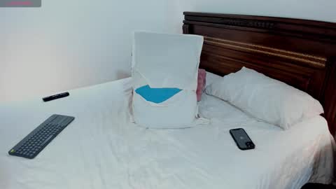 Jessica online show from February 2, 2:05 pm