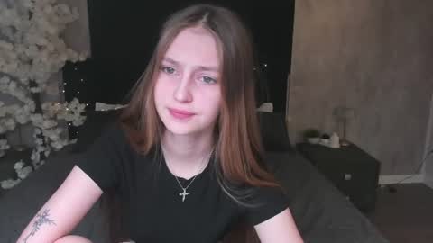 Jessica Jensen online show from June 21, 9:56 am