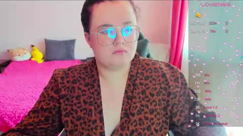 Snapshot of jessica_joy_ chatting on June 29, 6:41 am Natalia online show from June 29, 6:41 am