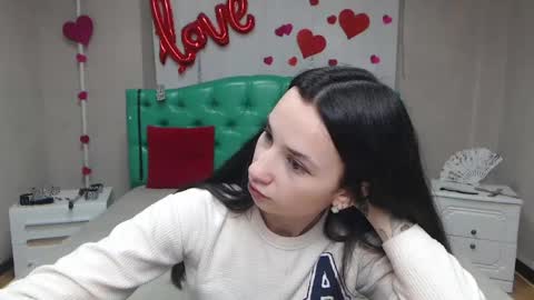 JessicaBreez online show from April 24, 5:10 am