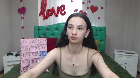 JessicaBreez online show from July 6, 5:04 am