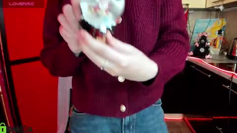 jessicaforris online show from December 16, 8:08 am