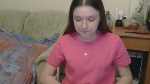 Snapshot of jessicaholland1 chatting on May 14, 7:20 pm jessicaholland1 online show from May 14, 7:20 pm