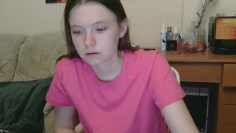 Snapshot of jessicaholland1 chatting on May 17, 6:26 pm jessicaholland1 online show from May 17, 6:26 pm