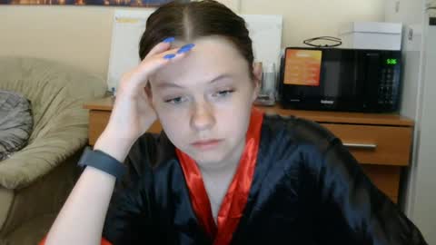 Snapshot of jessicaholland1 chatting on June 28, 5:19 pm jessicaholland1 online show from June 28, 5:19 pm
