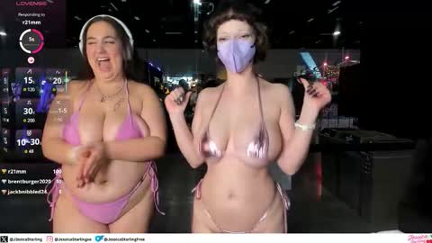 Snapshot of jessicastarling chatting on November 8, 8:51 pm Jessica Starling online show from November 8, 8:51 pm