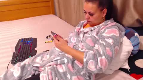 jessiestar3 online show from March 29, 12:54 am