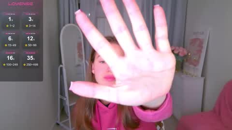 Jessi online show from November 24, 1:55 pm