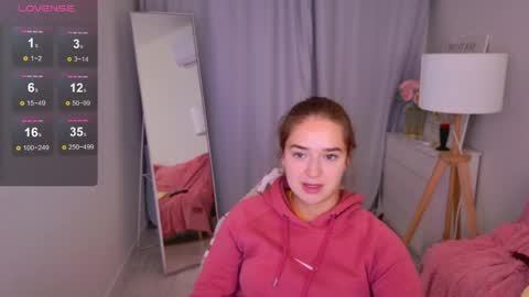 Jessi online show from April 26, 1:42 pm