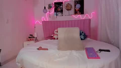 Snapshot of jessika_horny01 chatting on January 16, 4:38 am jessica online show from January 16, 4:38 am