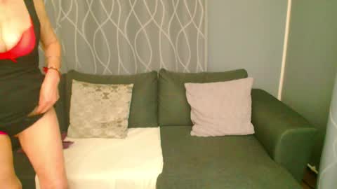 Snapshot of jessy_curt chatting on November 18, 5:12 am jessy curt online show from November 18, 5:12 am