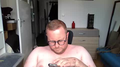 jeuneloup92 online show from July 15, 3:50 pm