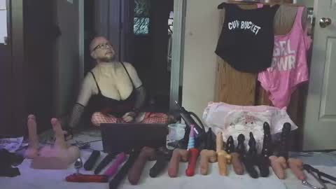 Nasty Cumslut online show from November 23, 1:11 pm