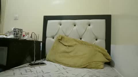 HotArabGuy24 online show from March 2, 1:41 am