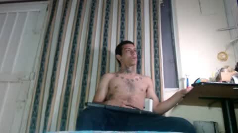 Snapshot of jharol_cardona chatting on July 1, 2:02 am Jharol online show from July 1, 2:02 am