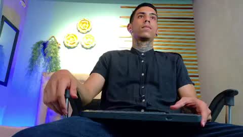 Snapshot of jharol_cardona chatting on July 17, 1:34 am Jharol online show from July 17, 1:34 am