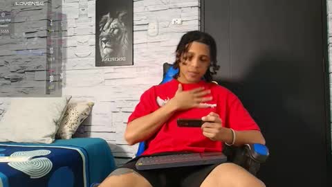 jhay_wheeler777 online show from January 16, 4:38 am