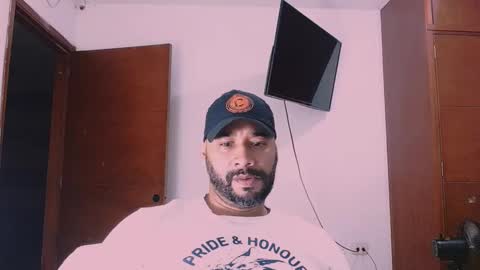 En moreno online show from January 18, 2:04 am