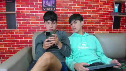 Jake y Troy online show from May 22, 7:52 pm
