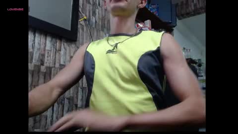 Snapshot of jhosuamoore2 chatting on June 5, 11:54 pm jhosuamoore2 online show from June 5, 11:54 pm