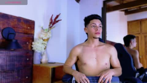 jhosuavega online show from April 18, 5:22 am