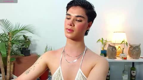 Jhuan Nhez online show from March 14, 7:03 am