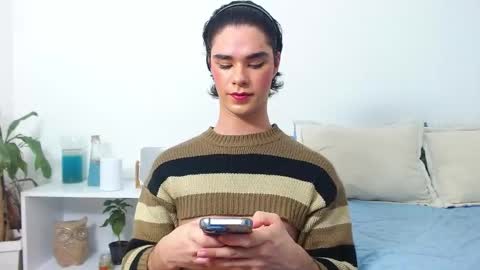 Jhuan Nhez online show from June 9, 1:06 am