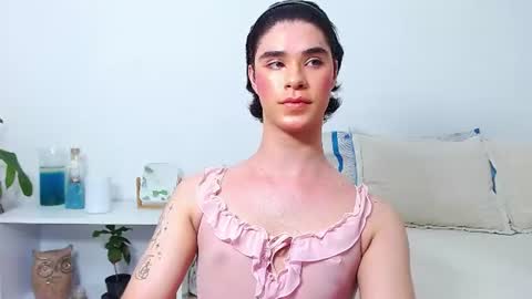 Jhuan Nhez online show from June 16, 1:19 am