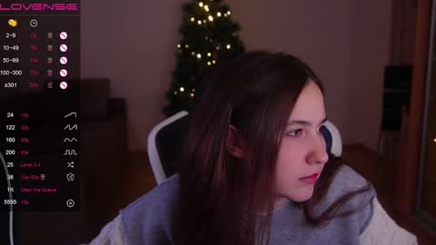 jia_lisaa online show from December 11, 7:42 am