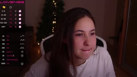 jia_lisaa online show from December 17, 8:10 pm