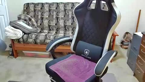 Snapshot of jimmy_d47 chatting on January 11, 9:09 pm jimmy_d47 online show from January 11, 9:09 pm