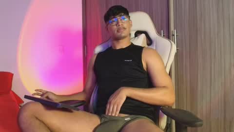 Snapshot of jimmy_leeh_ chatting on October 9, 10:30 pm Jimmy Leeh online show from October 9, 10:30 pm