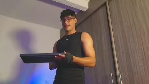 Snapshot of jimmy_leeh_ chatting on October 23, 3:39 am Jimmy Leeh online show from October 23, 3:39 am