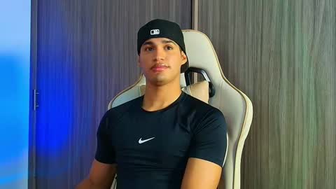 Snapshot of jimmy_leeh_ chatting on February 5, 5:12 am Jimmy Leeh online show from February 5, 5:12 am