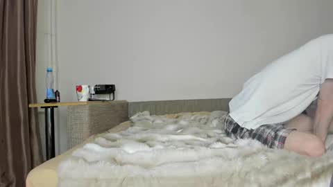 Snapshot of jimyti_bad_boy chatting on March 29, 12:43 am jimyti_bad_boy online show from March 29, 12:43 am